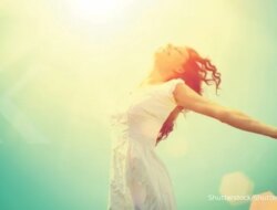 Ramalan Zodiak Besok Selasa 29 April 2025 tentang Keuangan dan Karir, Pisces Bangga